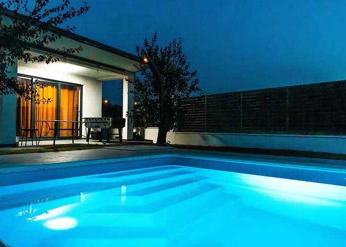 ヴィラ Margita スプリト